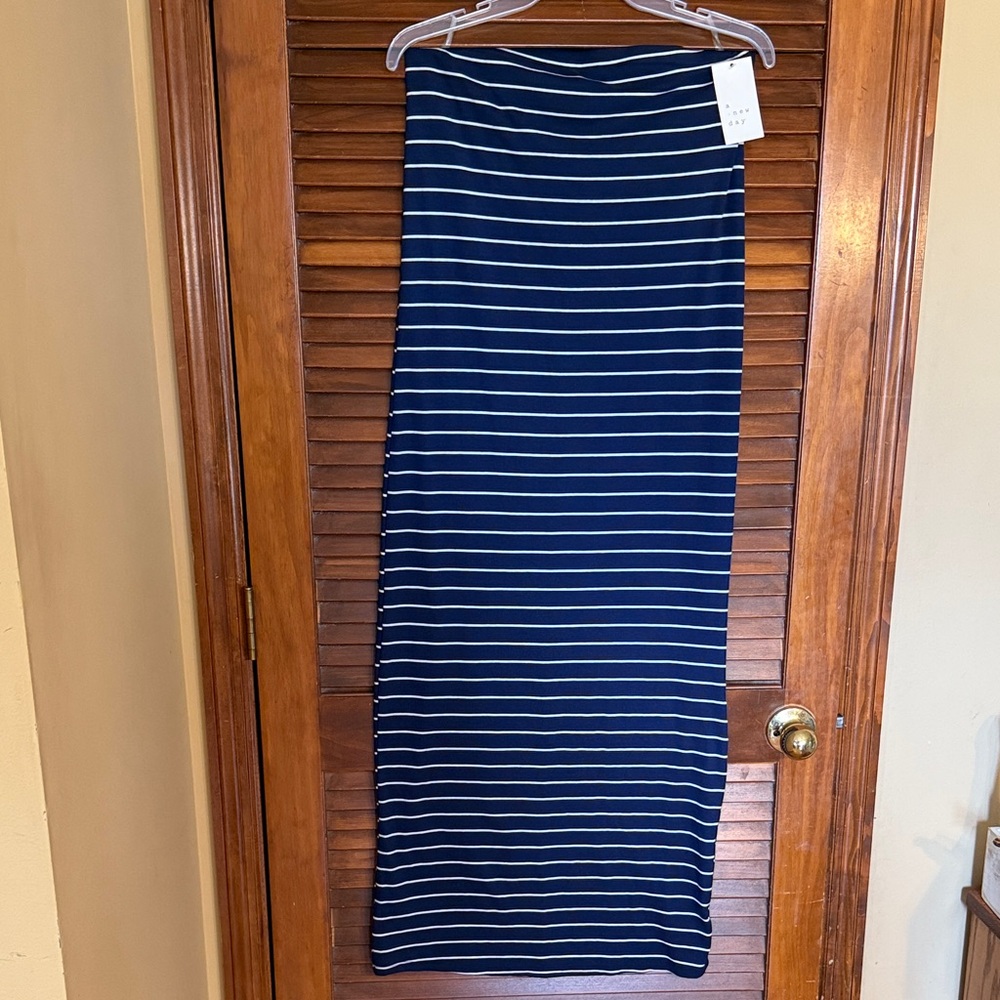 NEW Striped Strapless Dress - Picture 2 of 5